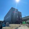 新築工場のロゴ